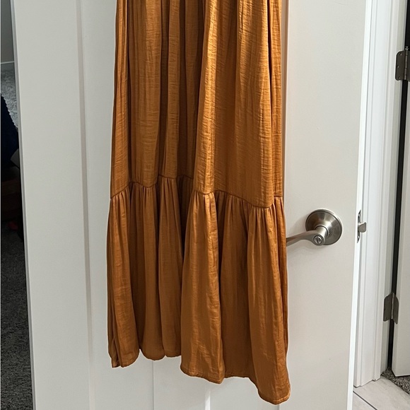 Copper/rust color with satin sheen. Elastic fit under bust. Only wore once - Picture 4 of 5